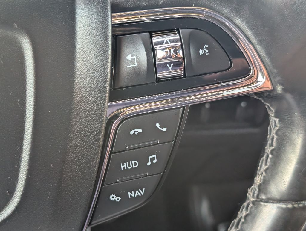 2020 Lincoln Navigator - $38,500
