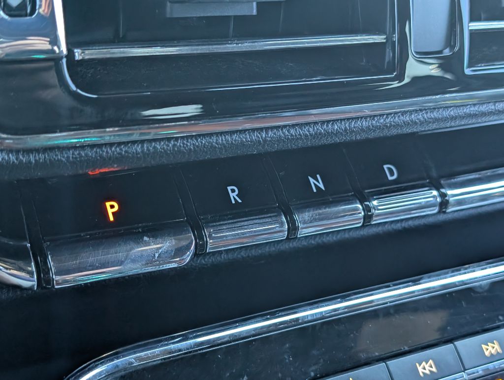 2020 Lincoln Navigator - $27,500