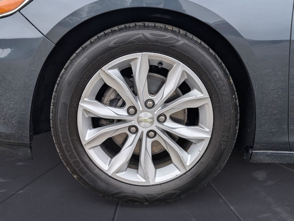 2020 Chevrolet Malibu - $14,500