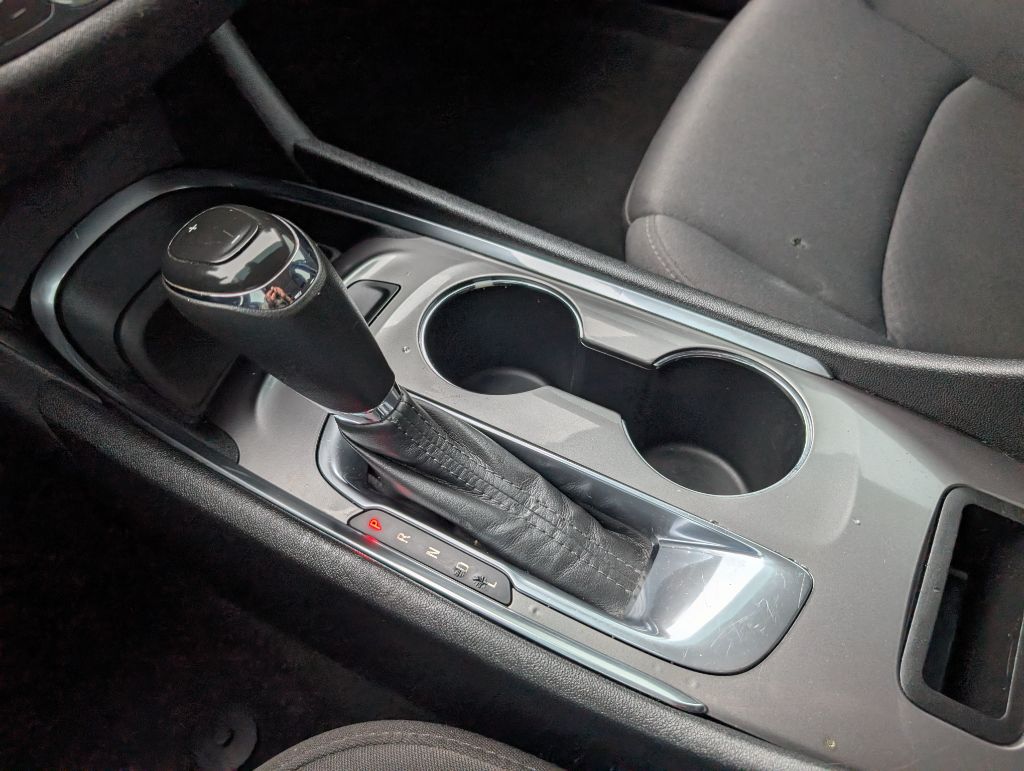 2020 Chevrolet Malibu - $14,500