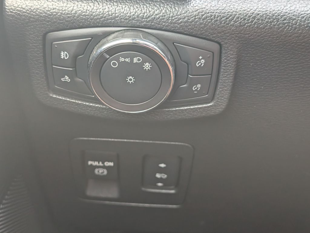 2018 Ford F150 - $19,200