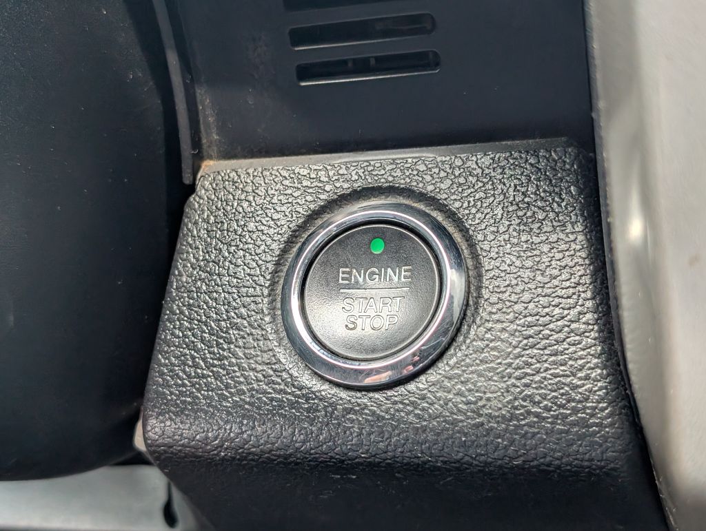 2016 Ford F150 - $18,000