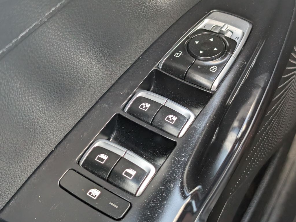 2021 Kia K5 - $22,000
