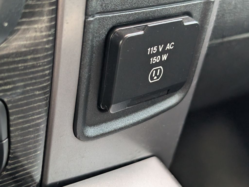 2018 Ram 2500 - $40,000