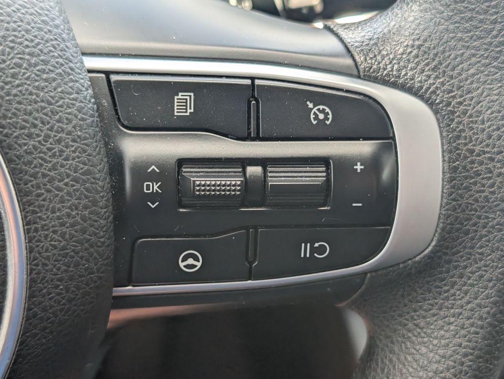 2023 Kia K5 - $23,500
