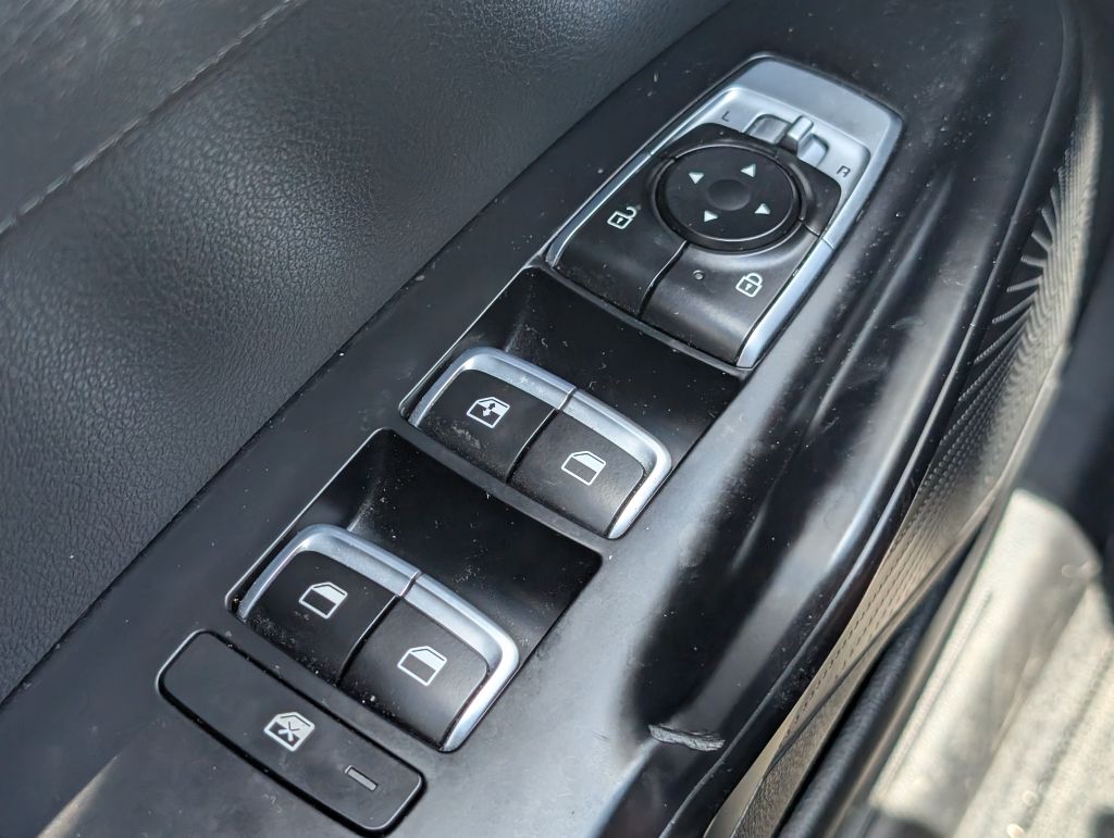 2023 Kia K5 - $23,500