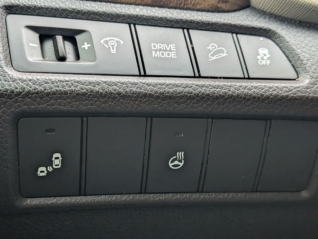 2018 Hyundai Santa Fe Sport - $9,500