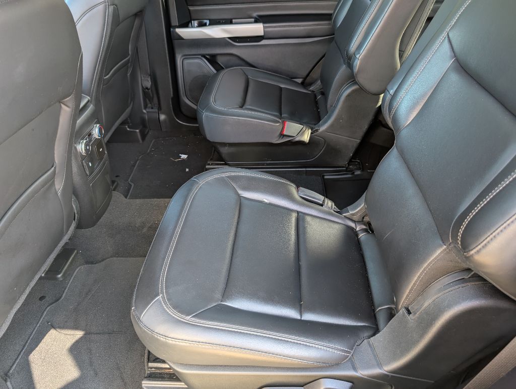 2022 Ford Explorer - $20,700