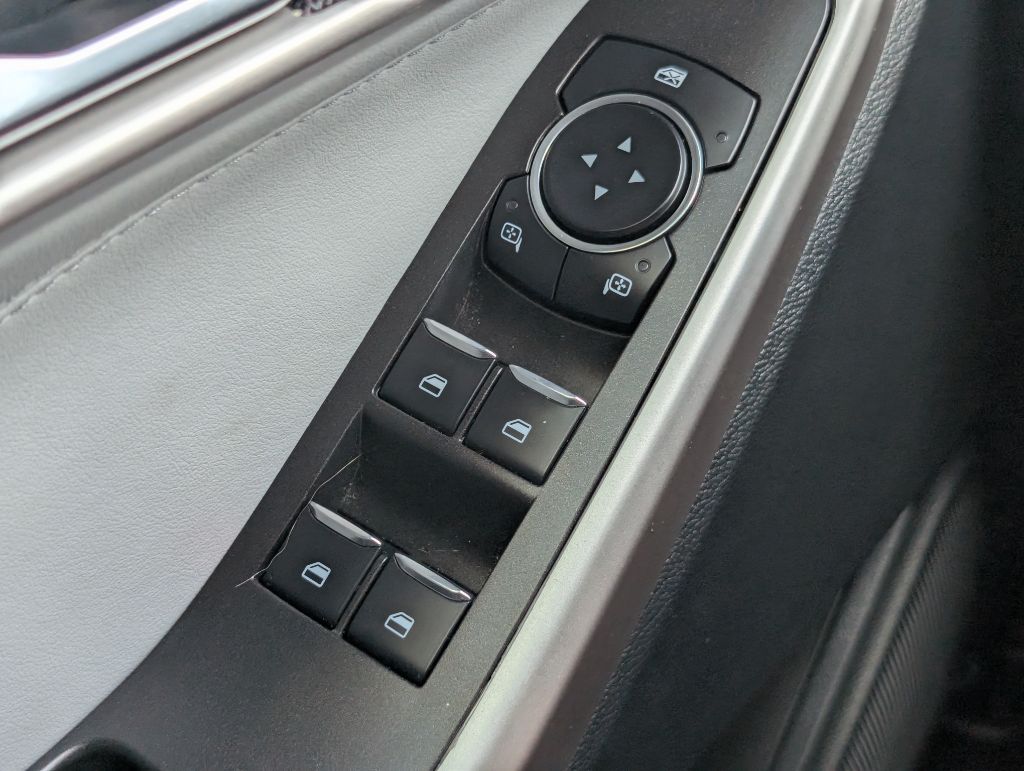 2024 Ford Explorer - $31,000