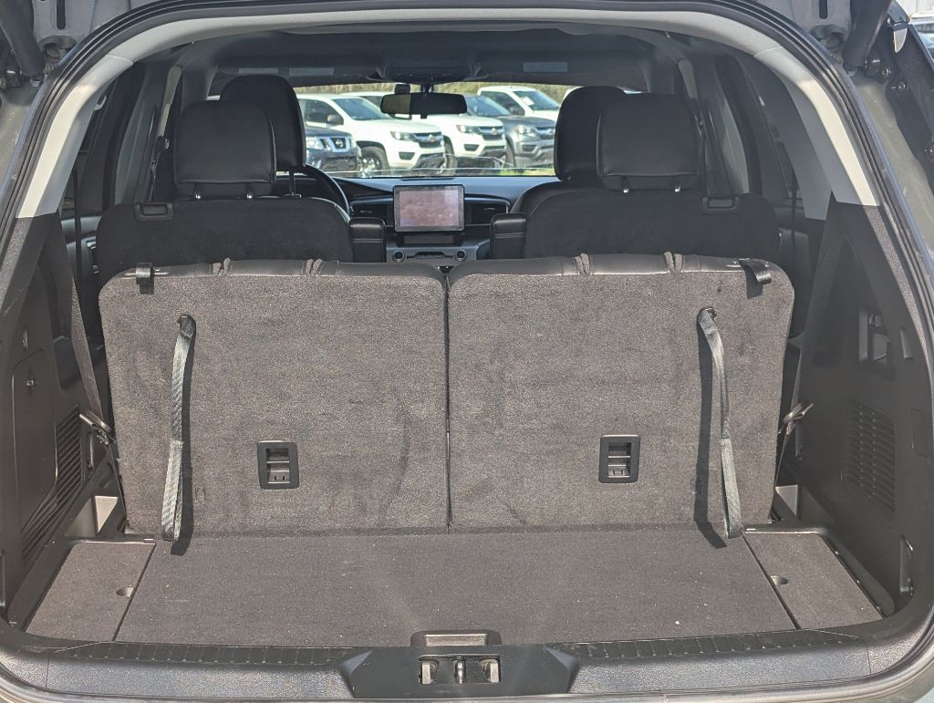 2022 Ford Explorer - $23,750