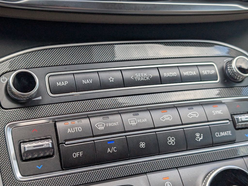 2022 Hyundai Santa Fe - $25,000