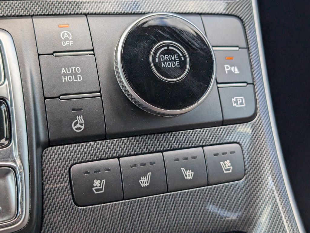 2022 Hyundai Santa Fe - $25,000