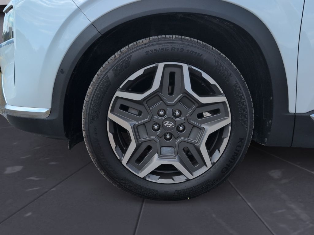 2022 Hyundai Santa Fe - $25,000