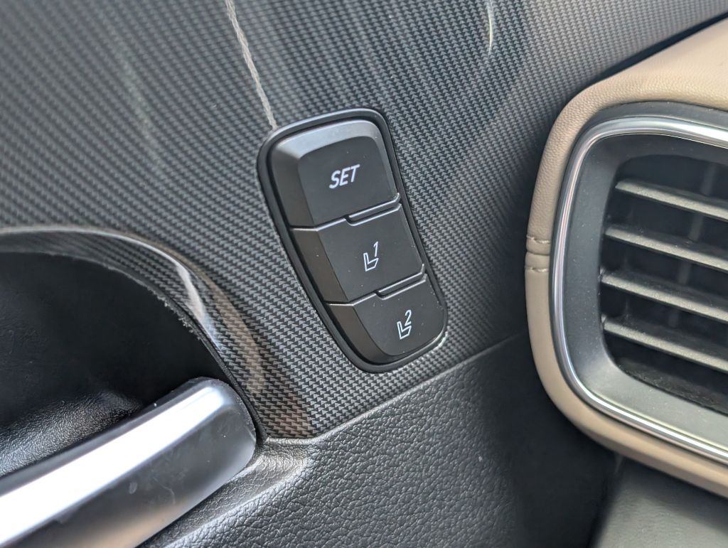 2022 Hyundai Santa Fe - $25,000