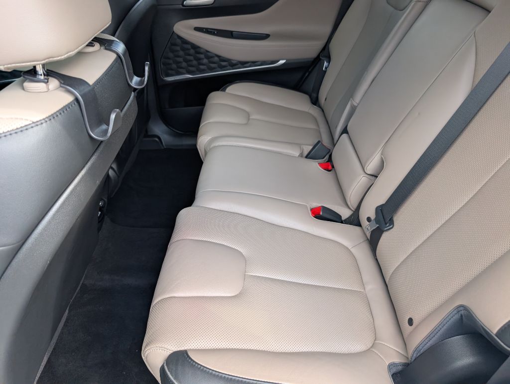 2022 Hyundai Santa Fe - $25,000
