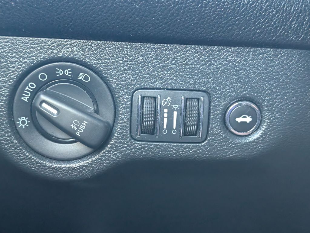 2015 Dodge Challenger - $20,000