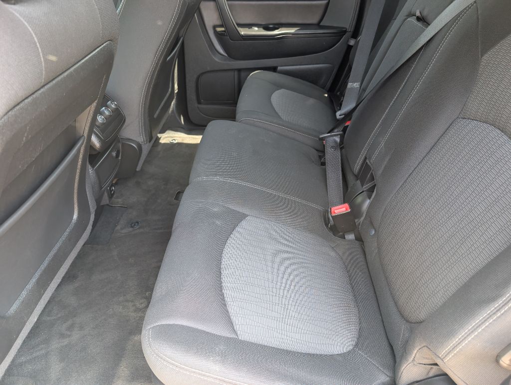 2017 Chevrolet Traverse - $9,950