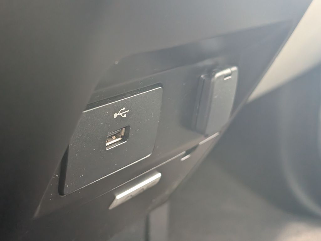 2016 Ford F150 - $18,500
