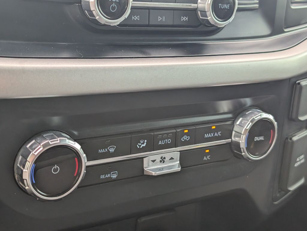 2023 Ford F-150 - $30,200