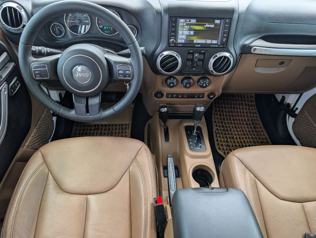 2013 Jeep Wrangler - $25,000