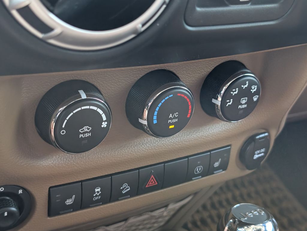 2013 Jeep Wrangler - $25,000