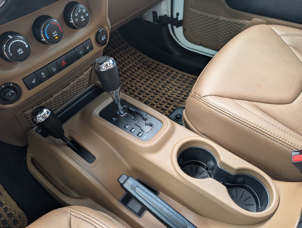 2013 Jeep Wrangler - $25,000