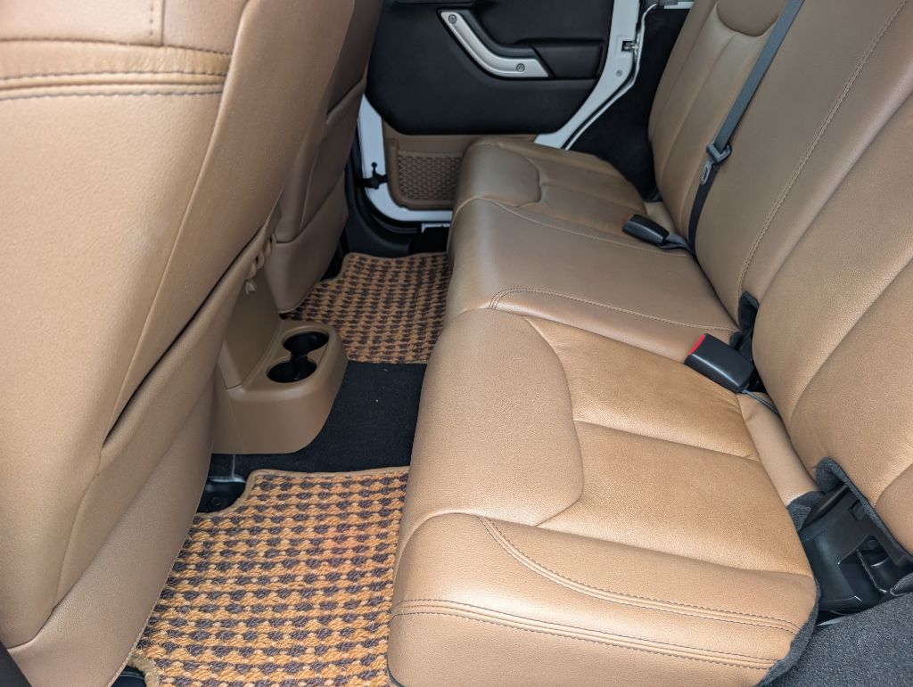 2013 Jeep Wrangler - $25,000