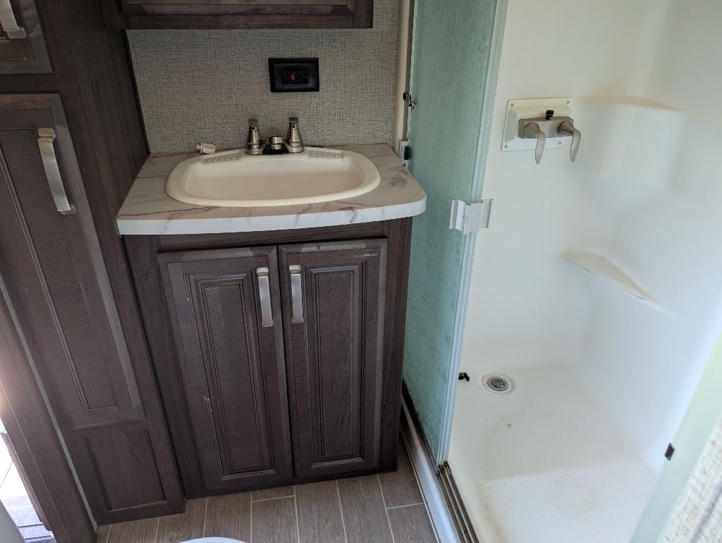 2020 Keystone Avalanche  - $24,800