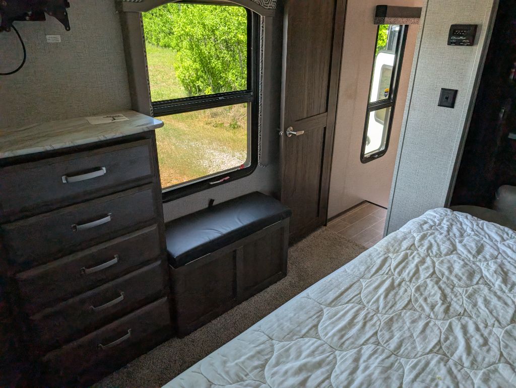 2020 Keystone Avalanche  - $24,800