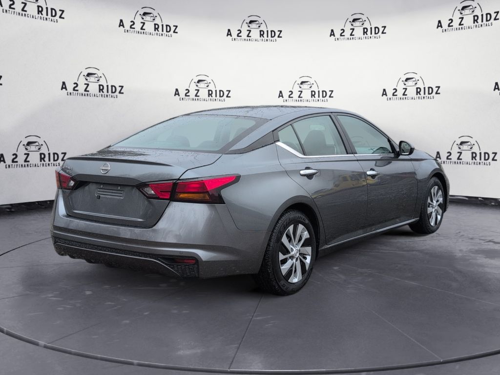 2023 Nissan Altima - $22,000