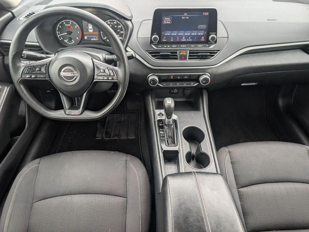 2023 Nissan Altima - $22,000