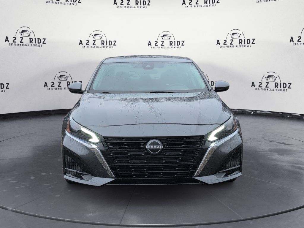 2023 Nissan Altima - $22,000