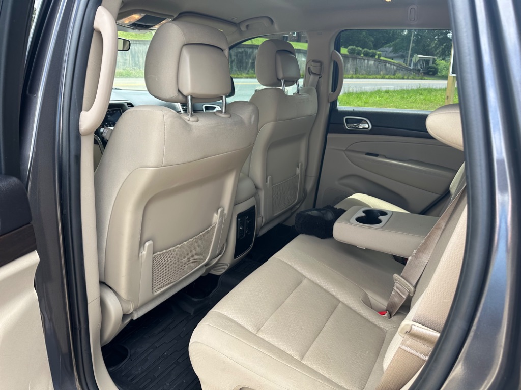 2018 Jeep Grand Cherokee Laredo photo