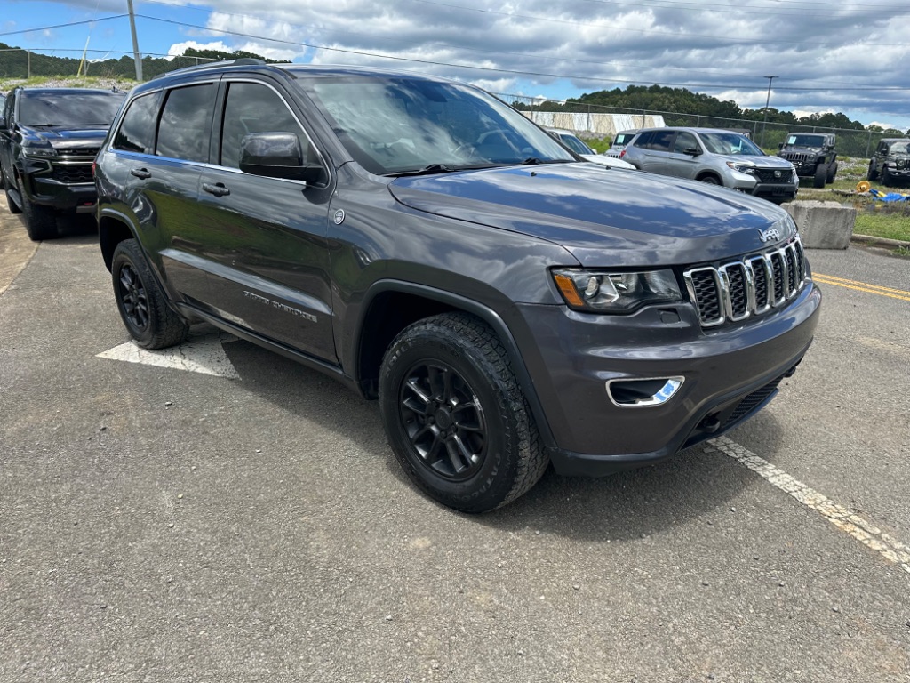 2018 Jeep Grand Cherokee Laredo photo
