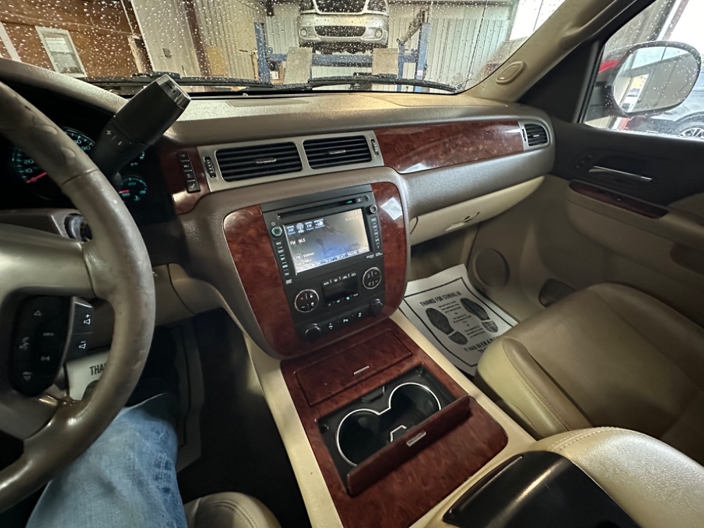 2012 Chevrolet Avalanche LTZ photo