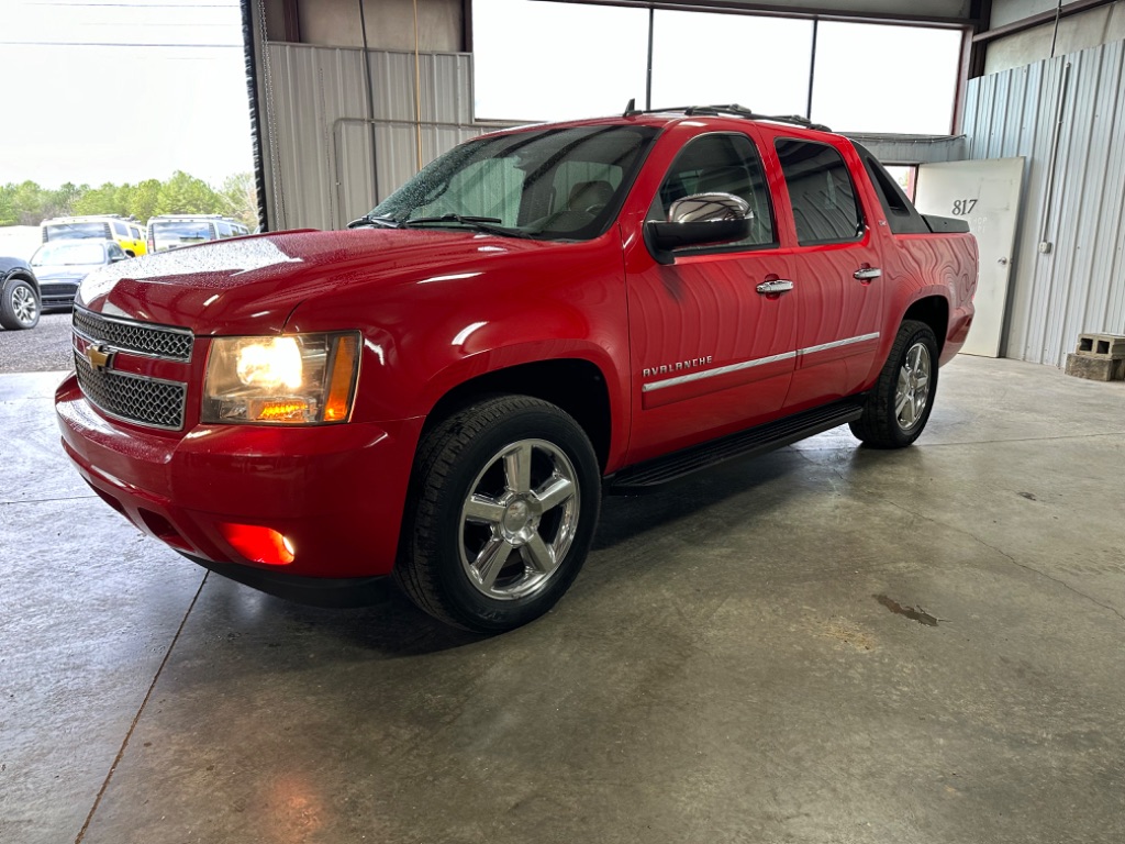 2012 Chevrolet Avalanche LTZ photo