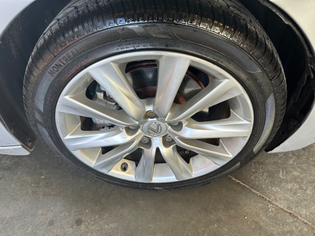 2015 Lexus IS 250 photo