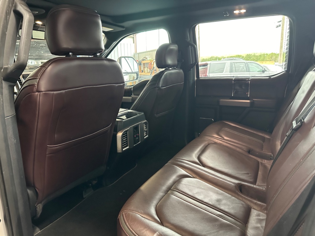 2015 Ford F150 Platinum photo
