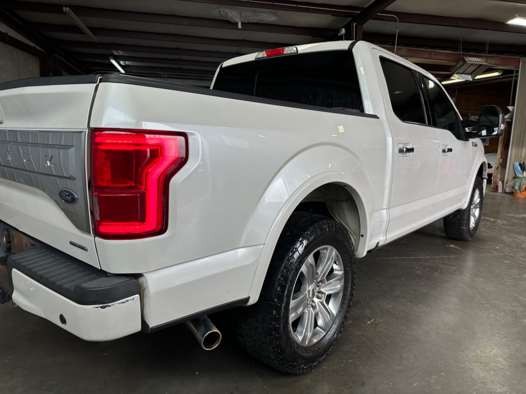 2015 Ford F150 Platinum photo