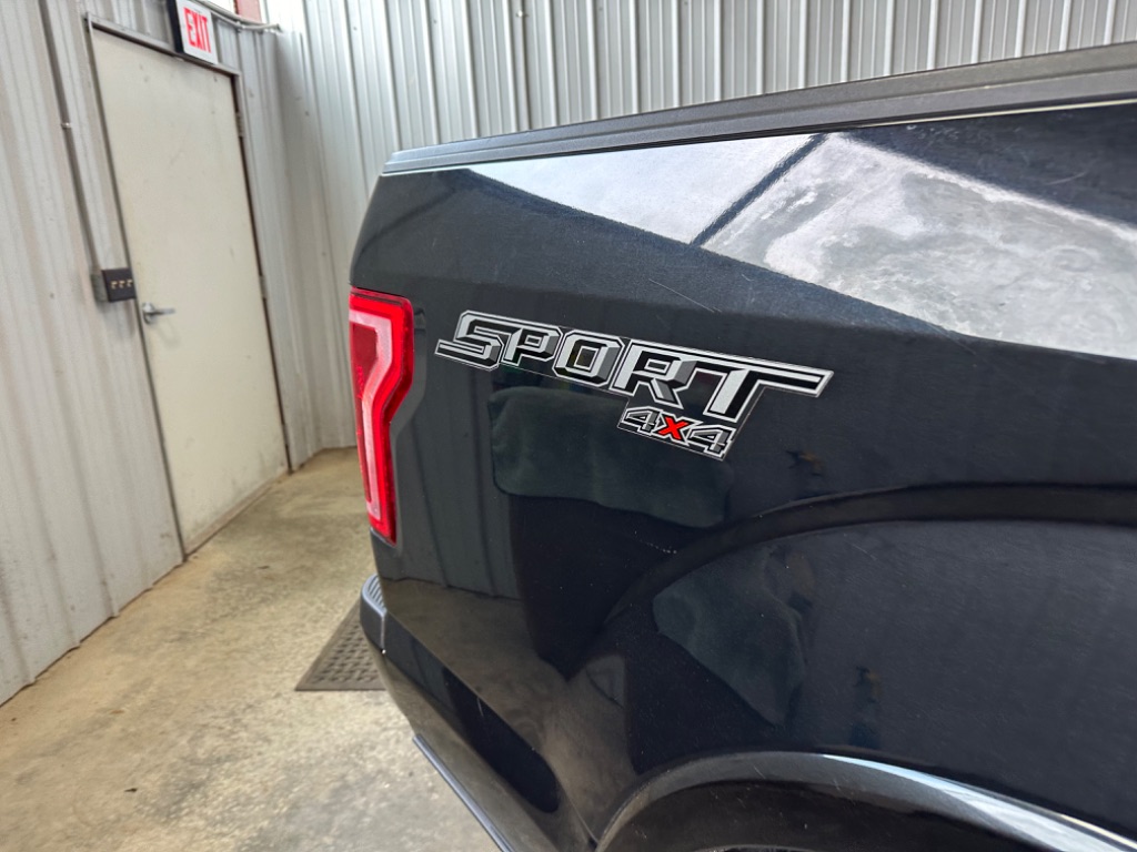 2015 Ford F150 XLT photo