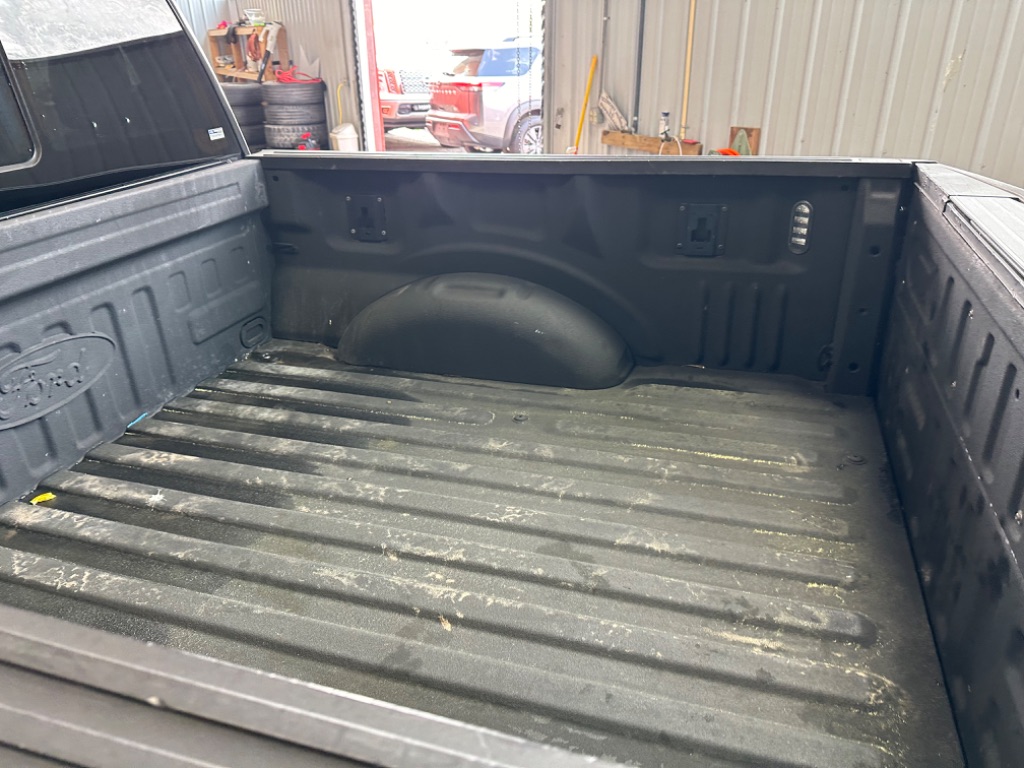 2015 Ford F150 XLT photo