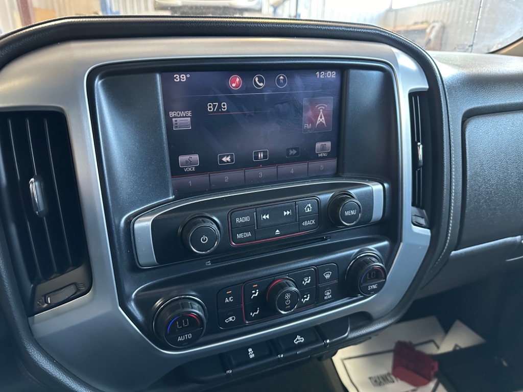 2015 GMC Sierra 1500 SLE photo