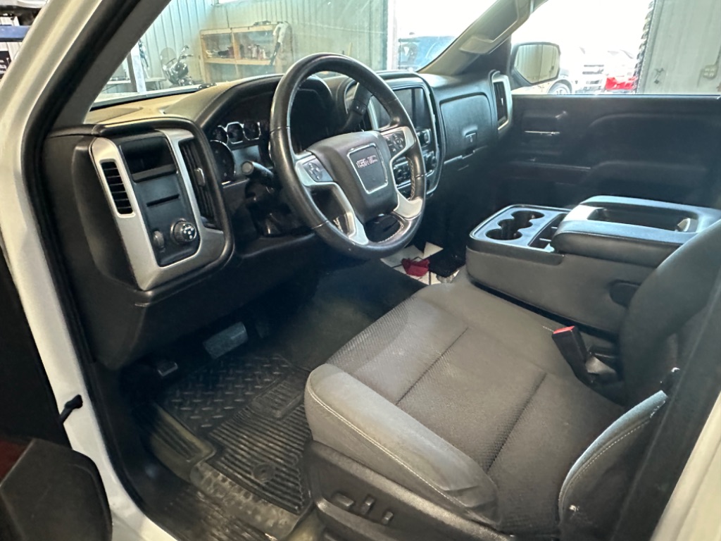 2015 GMC Sierra 1500 SLE photo