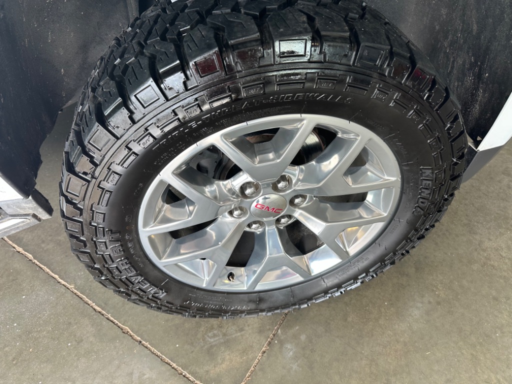 2015 GMC Yukon - $15,900