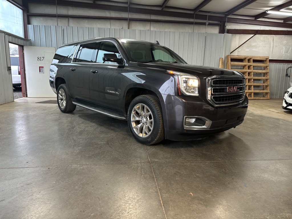 2015 GMC Yukon XL SLT 1500 photo