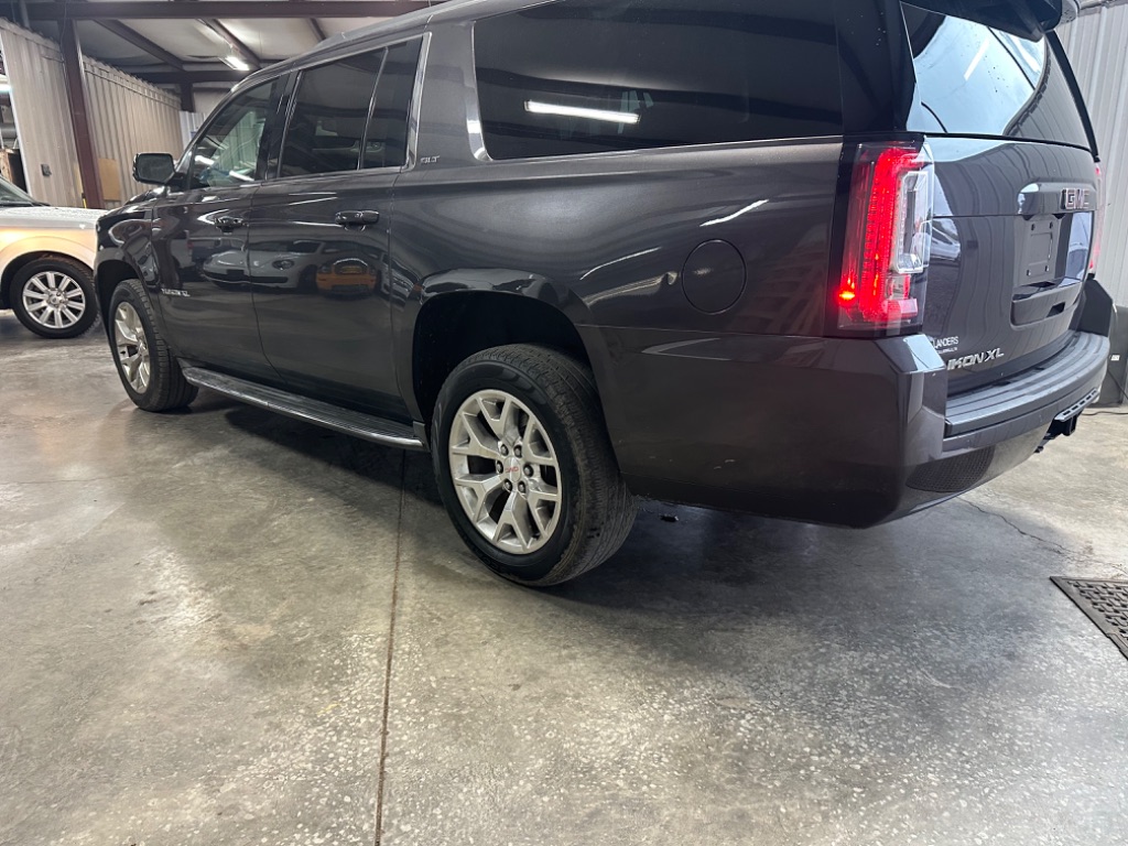 2015 GMC Yukon XL SLT 1500 photo