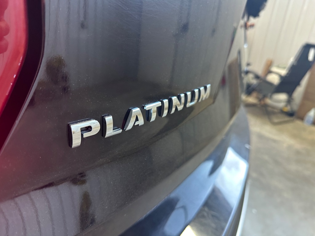 2016 Ford Explorer Platinum photo