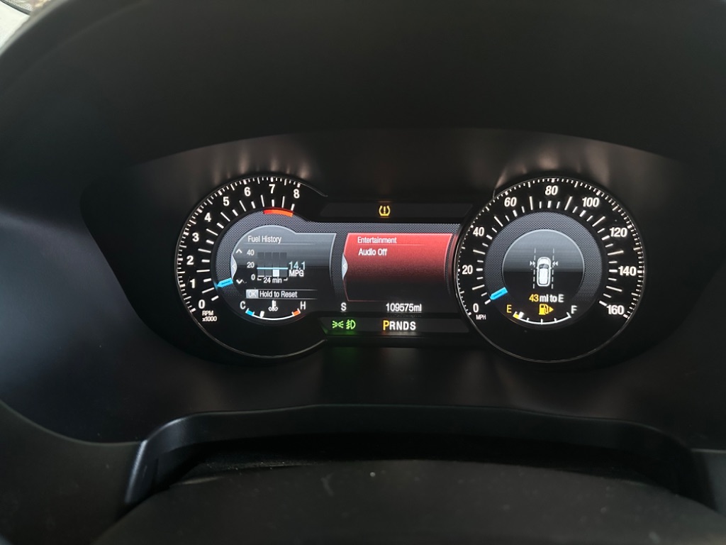 2016 Ford Explorer Platinum photo