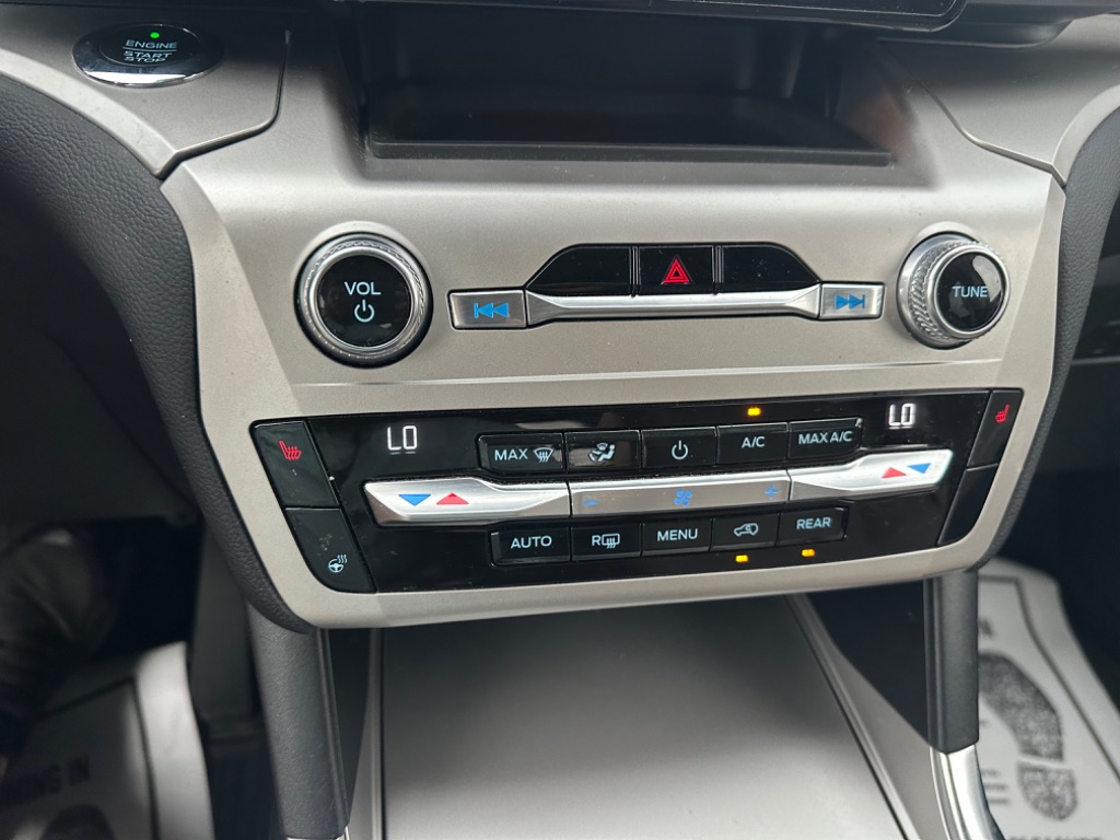 2021 Ford Explorer - $22,500