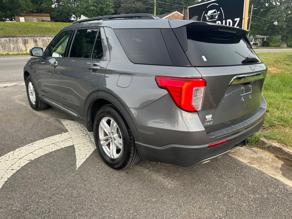 2021 Ford Explorer - $22,500